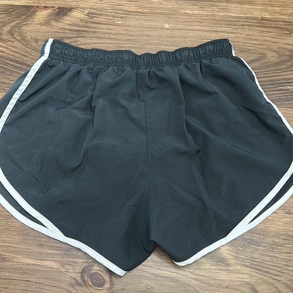 Nike Dri-fit Shorts - Picture 2 of 5